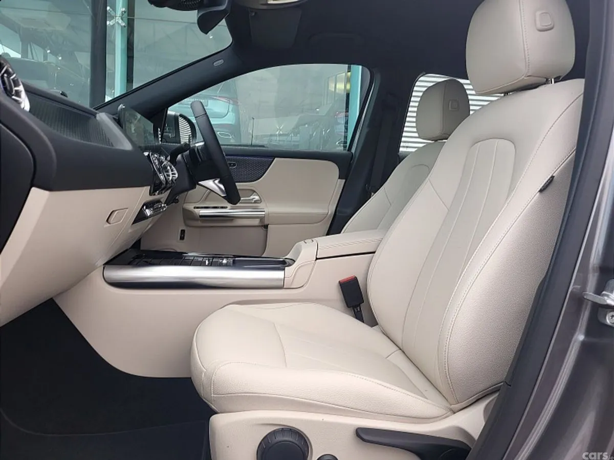 Mercedes-Benz GLA SUV, Diesel, 2027, Grey