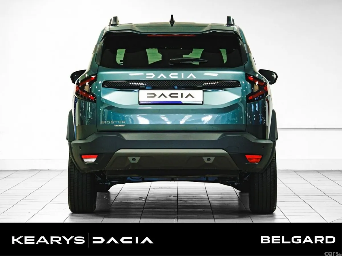 Dacia Bigster SUV, Petrol Hybrid, 2027, Green