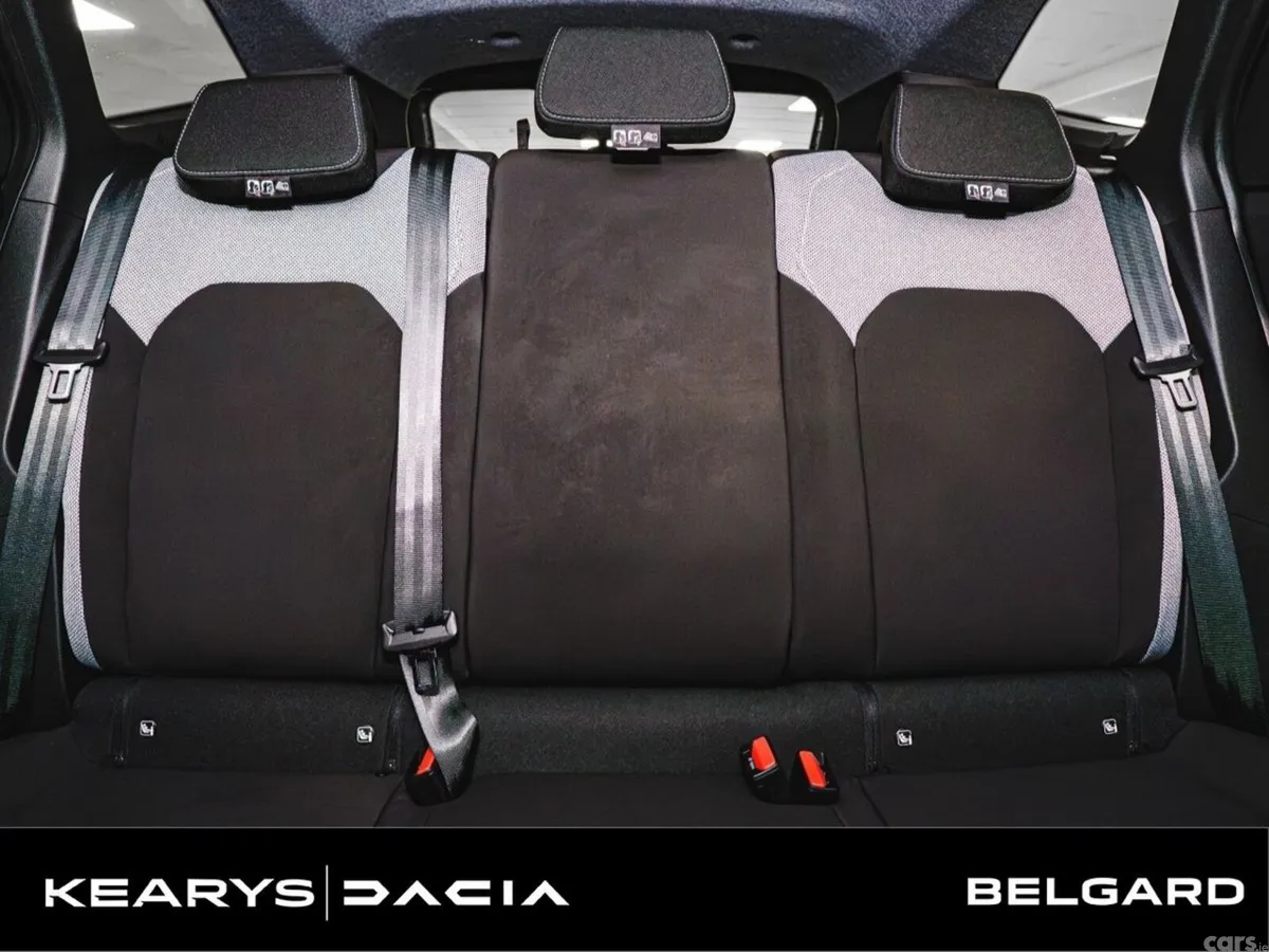 Dacia Bigster SUV, Petrol Hybrid, 2027, Green