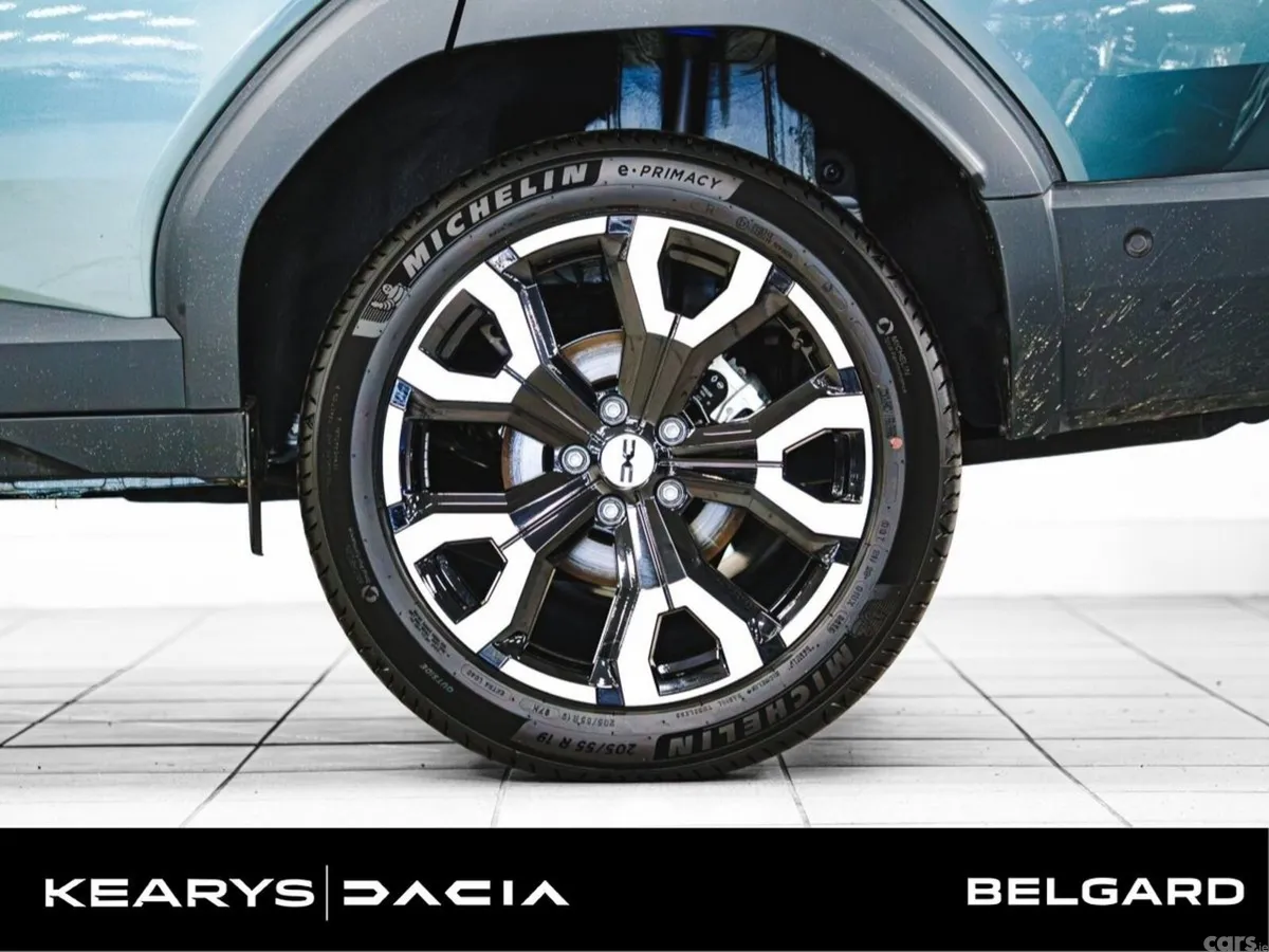 Dacia Bigster SUV, Petrol Hybrid, 2027, Green