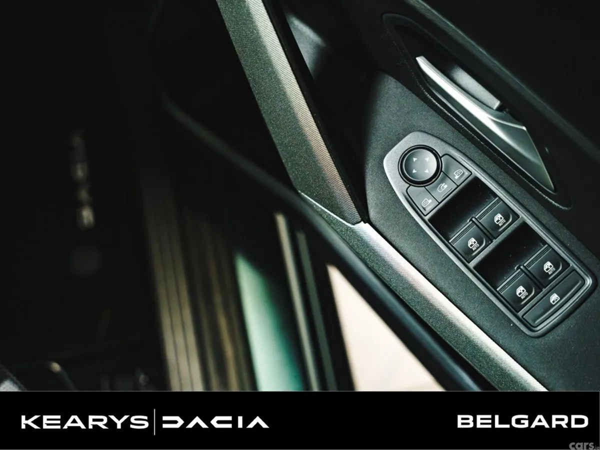 Dacia Bigster SUV, Petrol Hybrid, 2027, Green