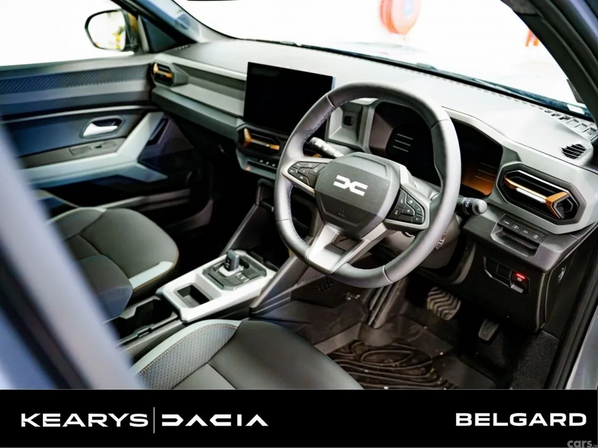 Dacia Duster SUV, Petrol Hybrid, 2027, Grey
