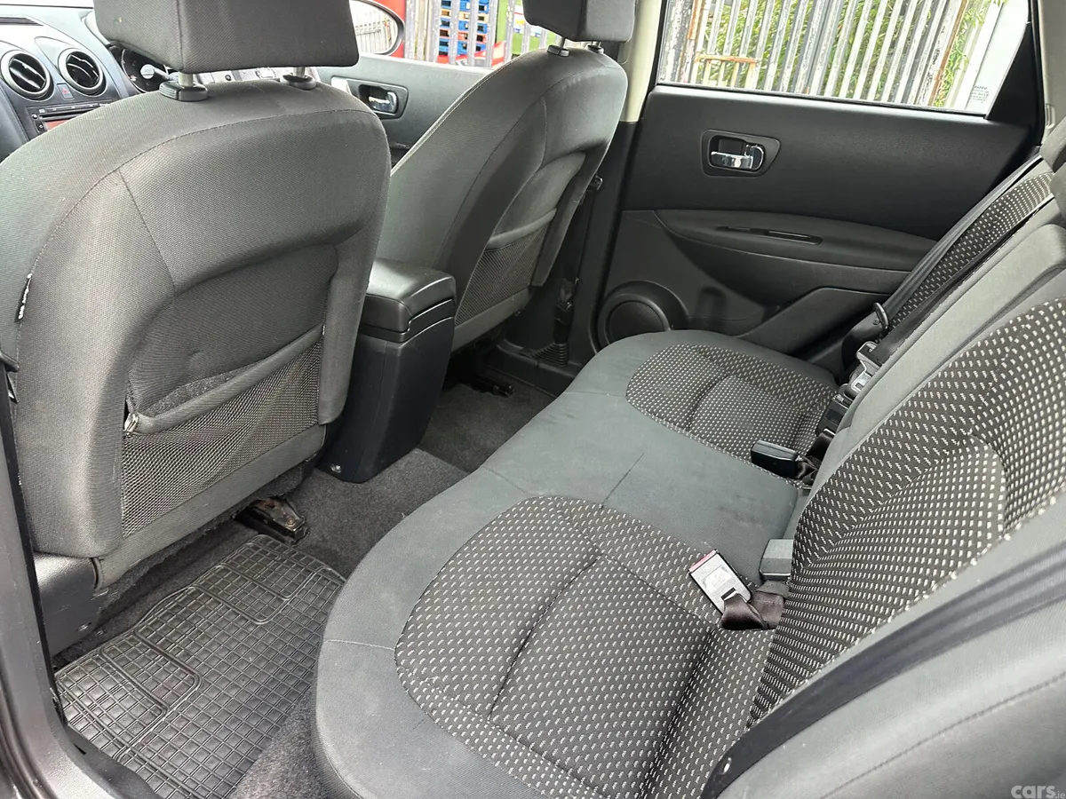 Nissan Qashqai Hatchback, Diesel, 2009, Black