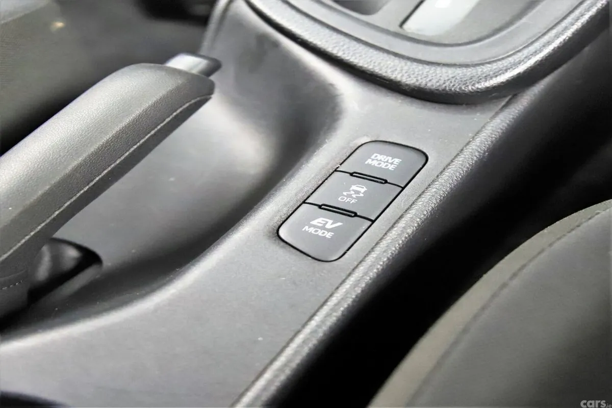 Toyota Yaris Hatchback, Petrol Hybrid, 2021, Silver