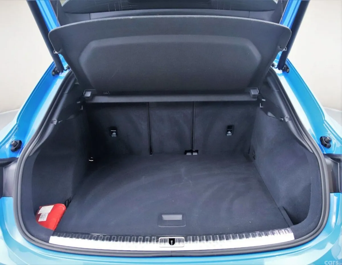 Audi Q3 SUV, Petrol, 2020, Blue