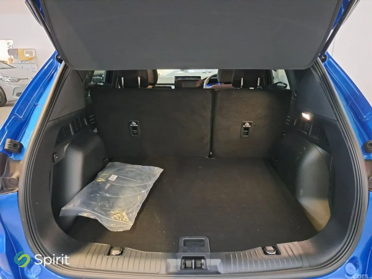 Ford Kuga SUV, Petrol Plug-in Hybrid, 2025, Blue