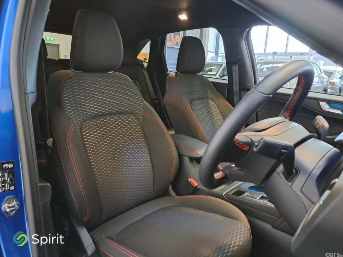 Ford Kuga SUV, Petrol Plug-in Hybrid, 2025, Blue