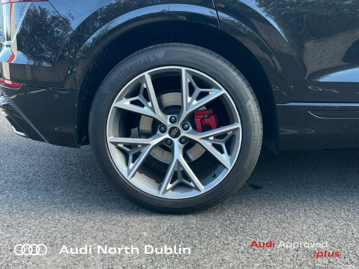 Audi Q8 Hatchback, Petrol Plug-in Hybrid, 2023, Black