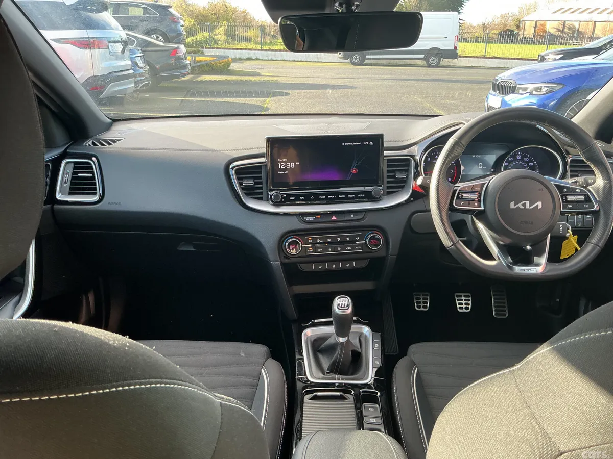 Kia Ceed Hatchback, Petrol, 2025, Red