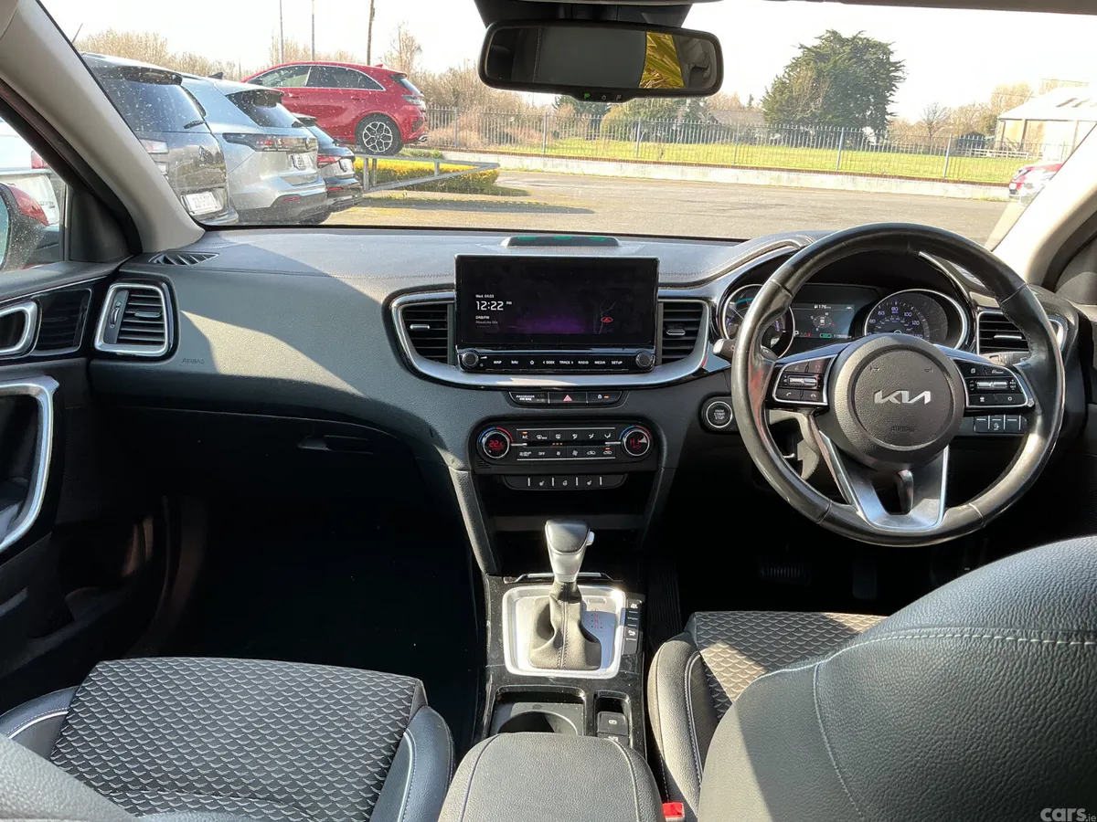 Kia XCeed Hatchback, Petrol Hybrid, 2022, Red