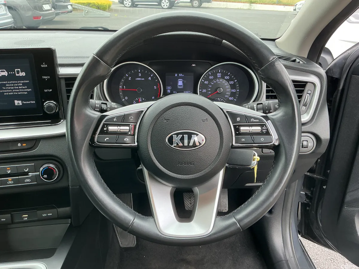 Kia Ceed Hatchback, Diesel Hybrid, 2021, Grey