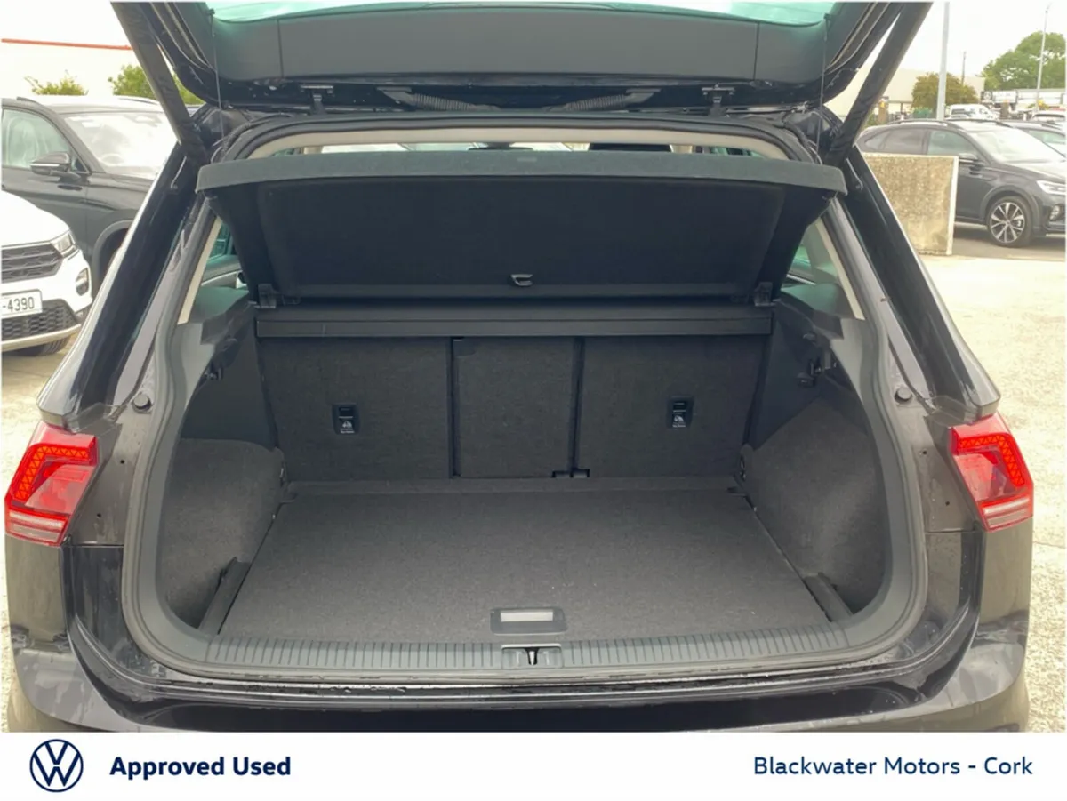 Volkswagen Tiguan Estate, Diesel, 2019, Black