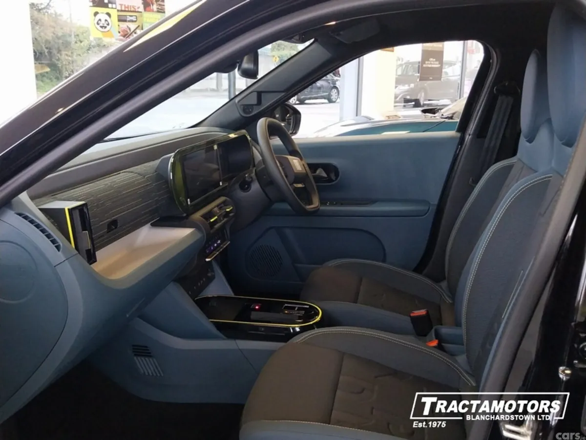 Fiat Panda Hatchback, Electric, 2026, Black
