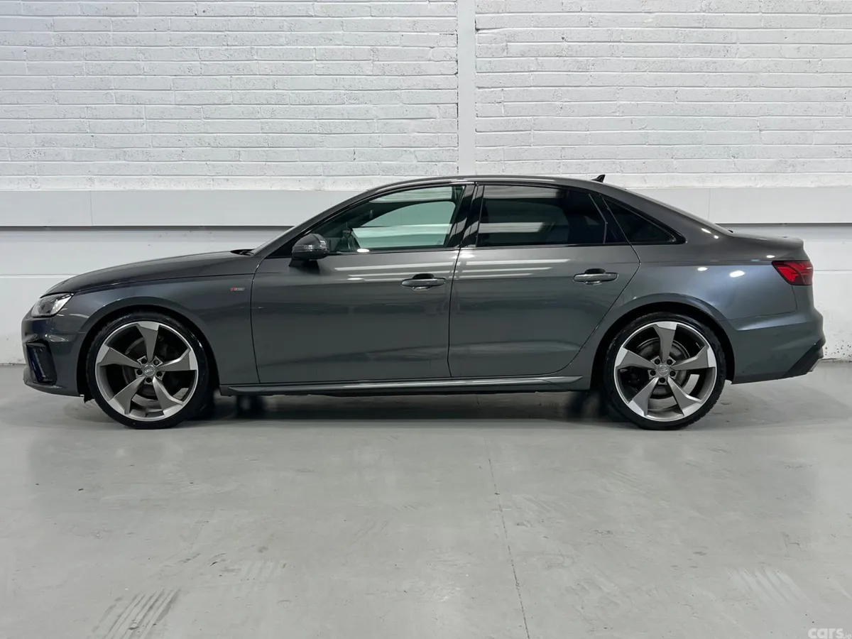 Audi A4 Saloon, Diesel, 2022, Grey