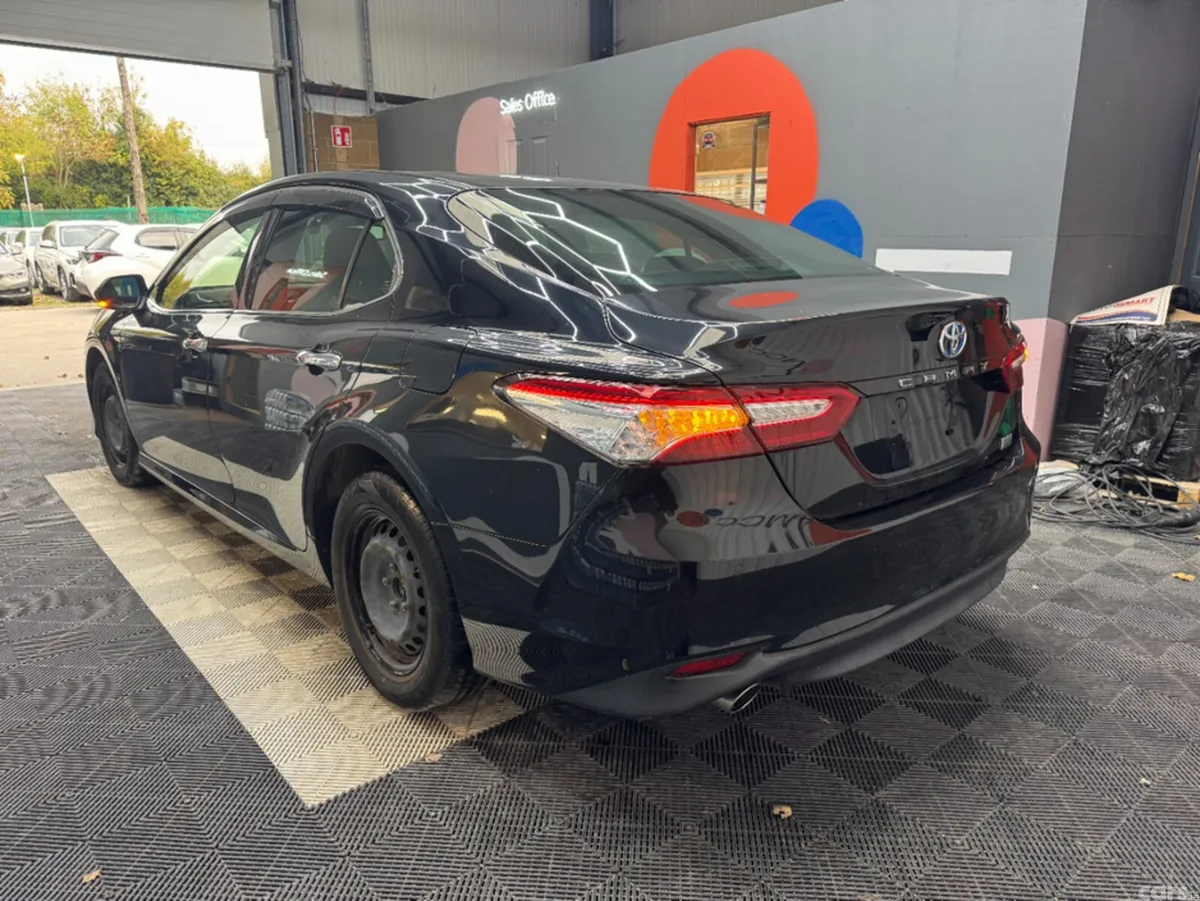 Toyota Camry Saloon, Petrol Hybrid, 2019, Black