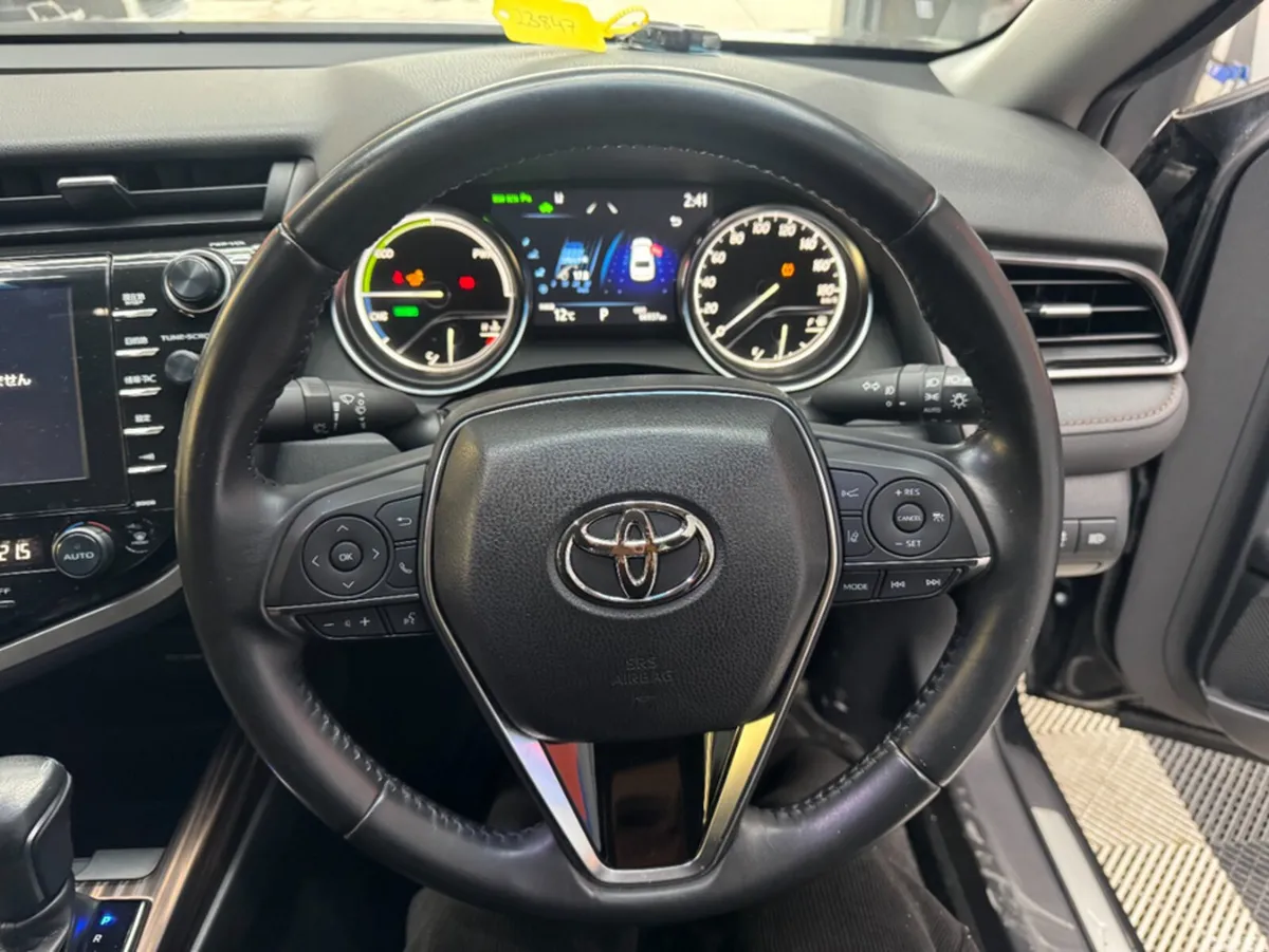 Toyota Camry Saloon, Petrol Hybrid, 2019, Black
