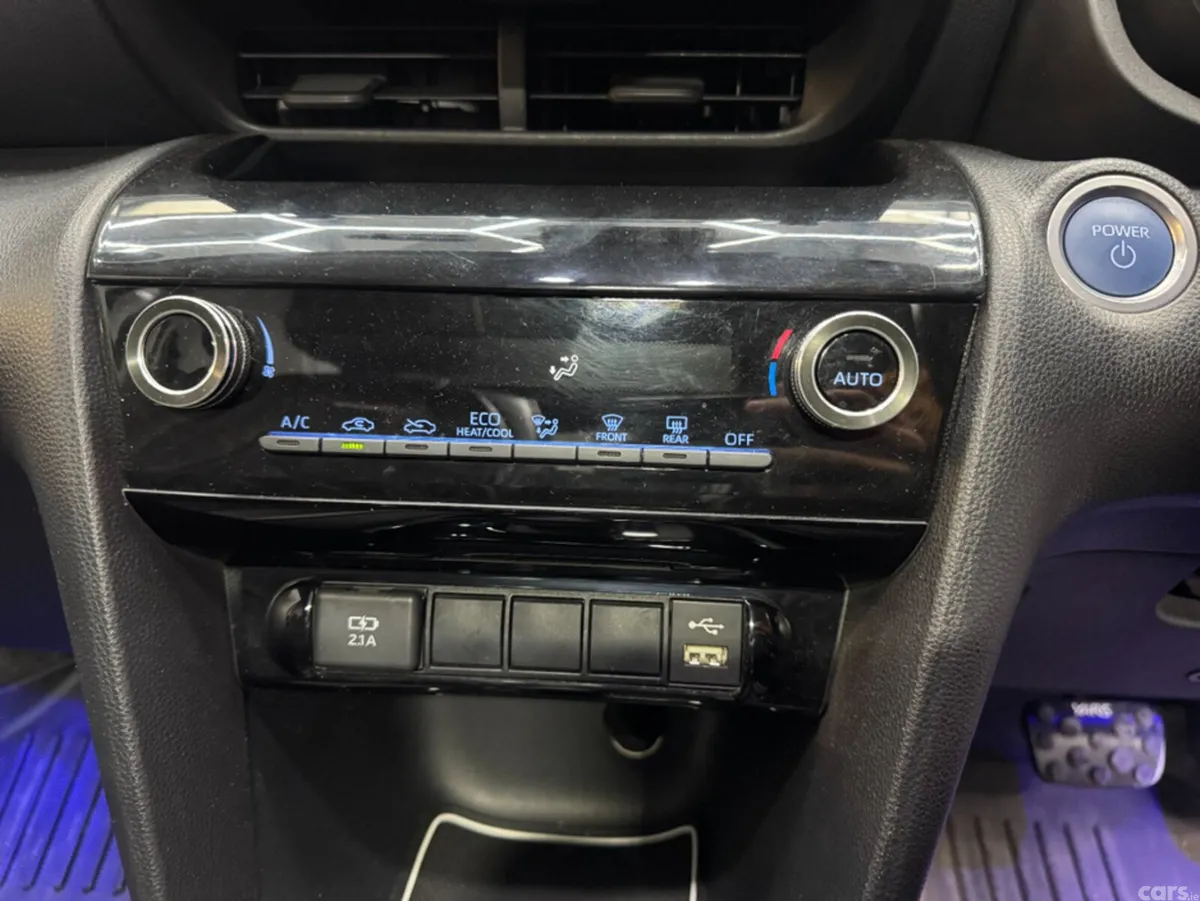 Toyota Yaris Cross SUV, Petrol Hybrid, 2021, White
