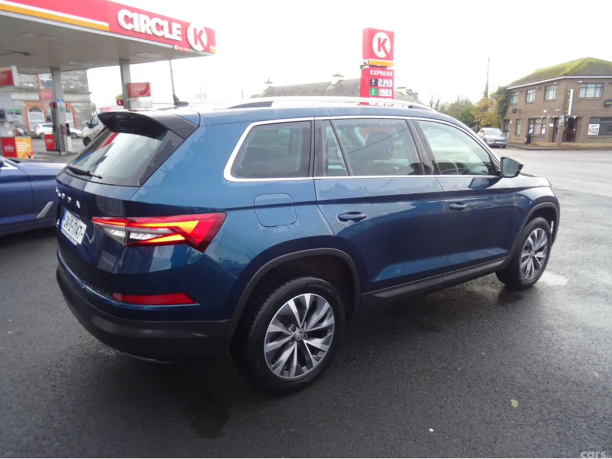 Skoda Kodiaq MPV, Diesel, 2024, Blue
