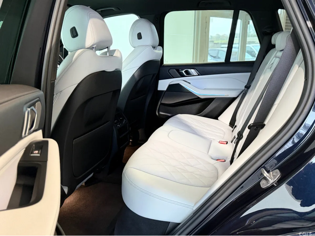 BMW X5 Estate, Petrol Hybrid, 2022, Black