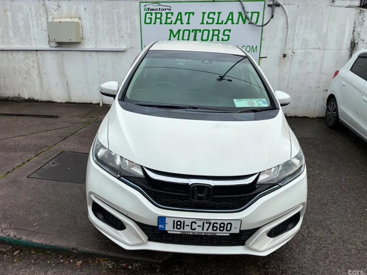 Honda Fit Hatchback, Petrol Hybrid, 2018, White