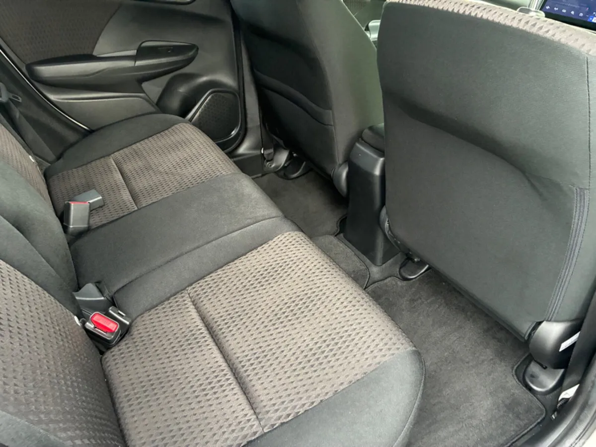 Honda Fit Hatchback, Petrol Hybrid, 2018, White