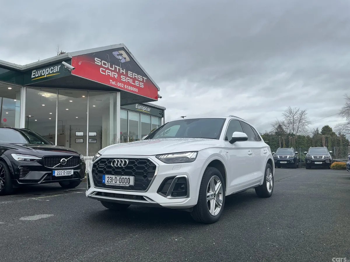 Audi Q5 SUV, Petrol Hybrid, 2023, White