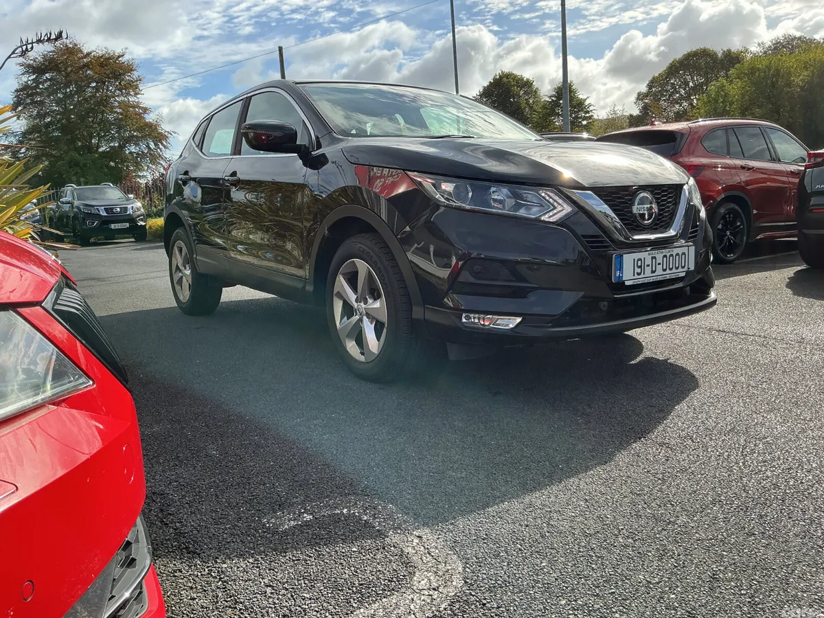 Nissan Qashqai SUV, Diesel, 2019, Black