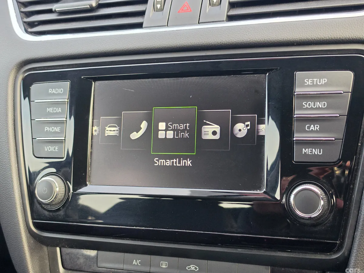 Skoda Octavia Saloon, Diesel, 2015, Black