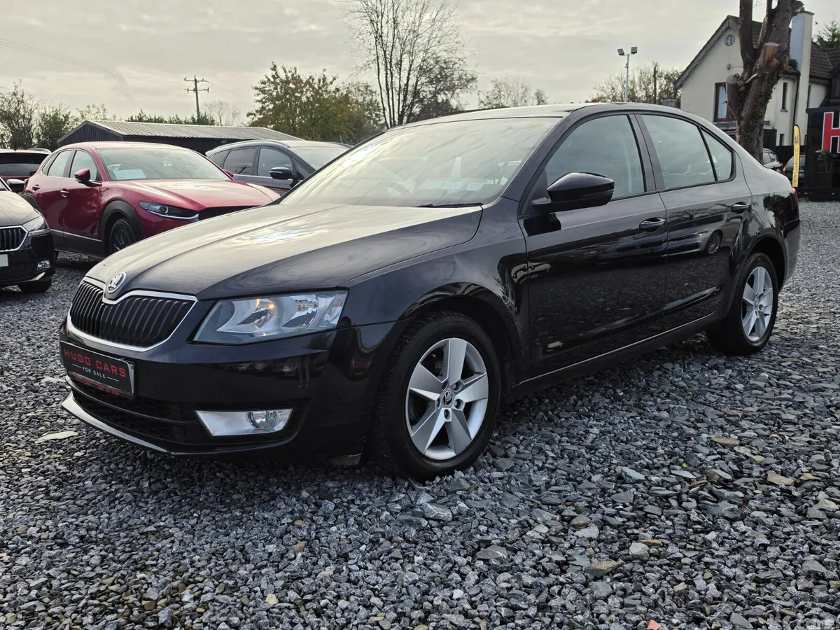 Skoda Octavia Saloon, Diesel, 2015, Black