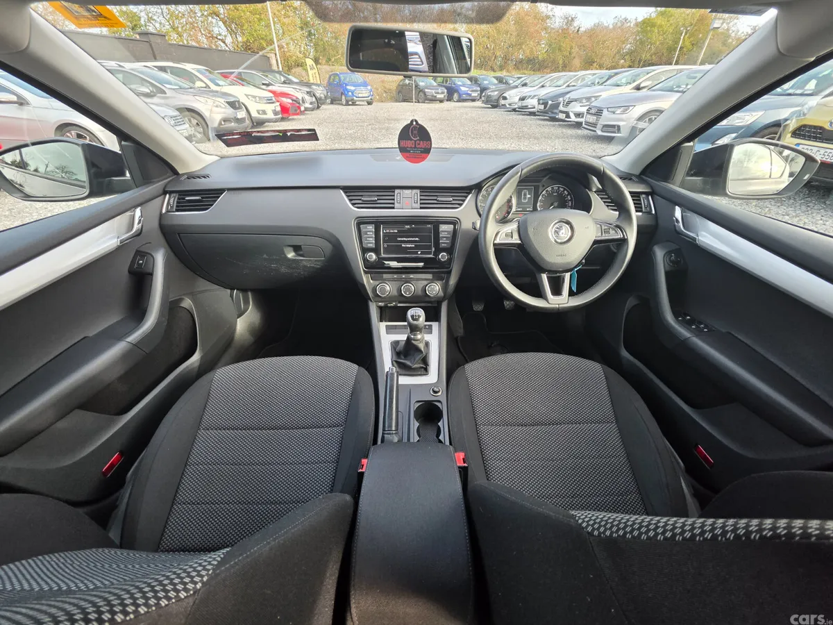 Skoda Octavia Saloon, Diesel, 2015, Black