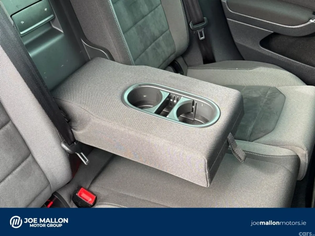 Volkswagen Golf Estate, Petrol, 2019, Red