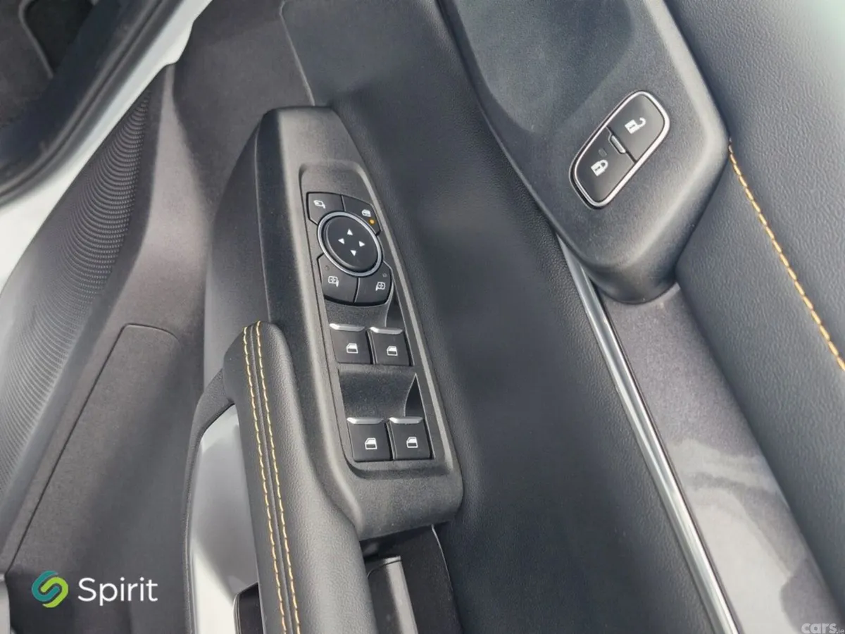 Ford Ranger MPV, Petrol Plug-in Hybrid, 2026, White