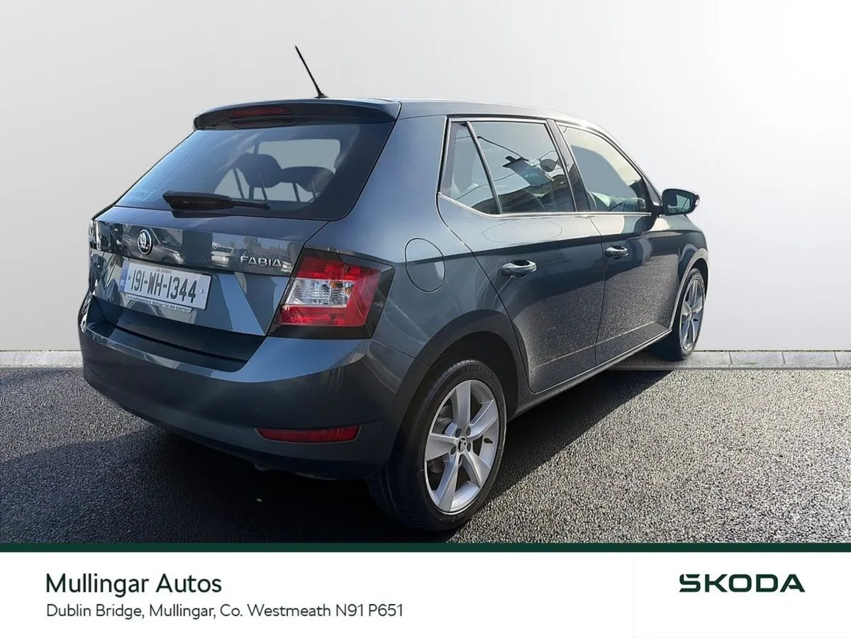 Skoda Fabia Hatchback, Petrol, 2019, Grey