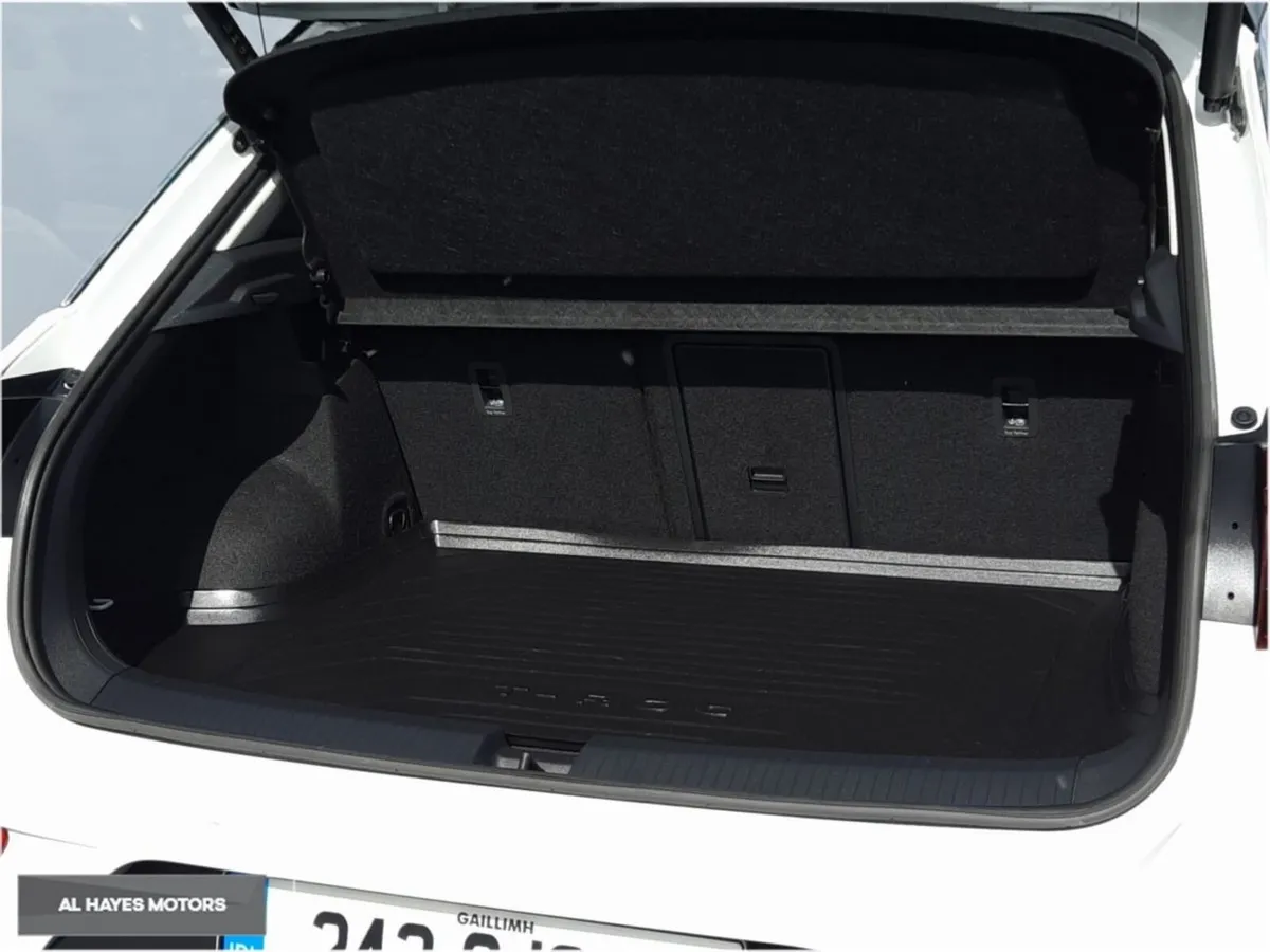 Volkswagen T-Roc SUV, Petrol, 2024, White