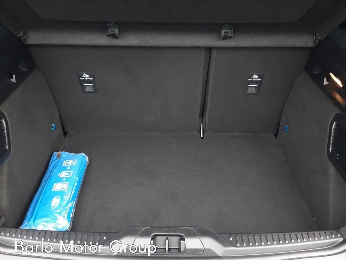 Ford Focus Hatchback, Petrol, 2024, Blue