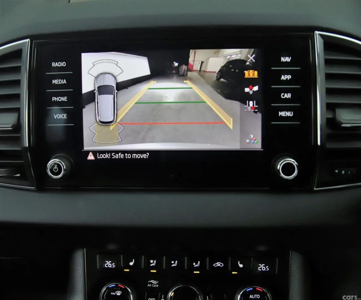 Skoda Karoq SUV, Diesel, 2024, Silver