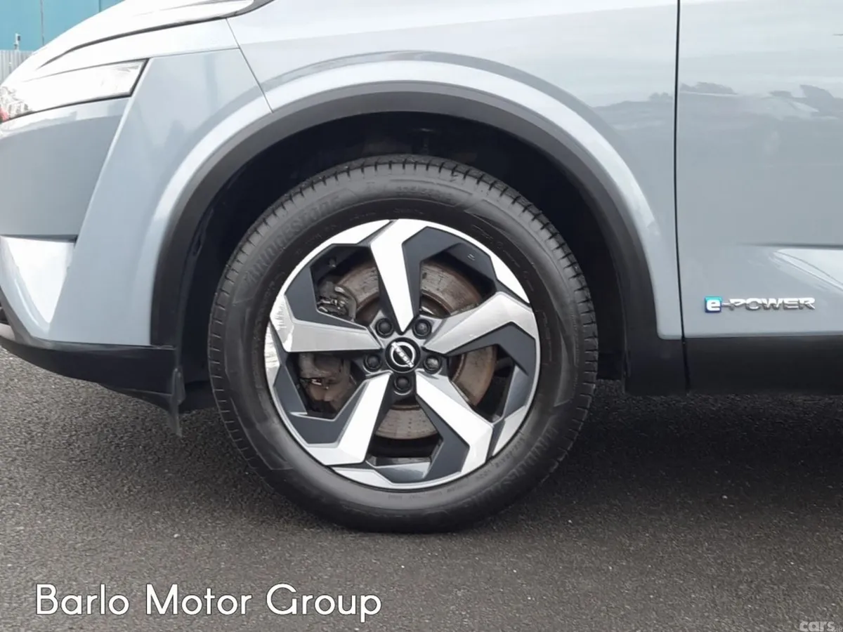 Nissan Qashqai MPV, Petrol, 2024, Grey