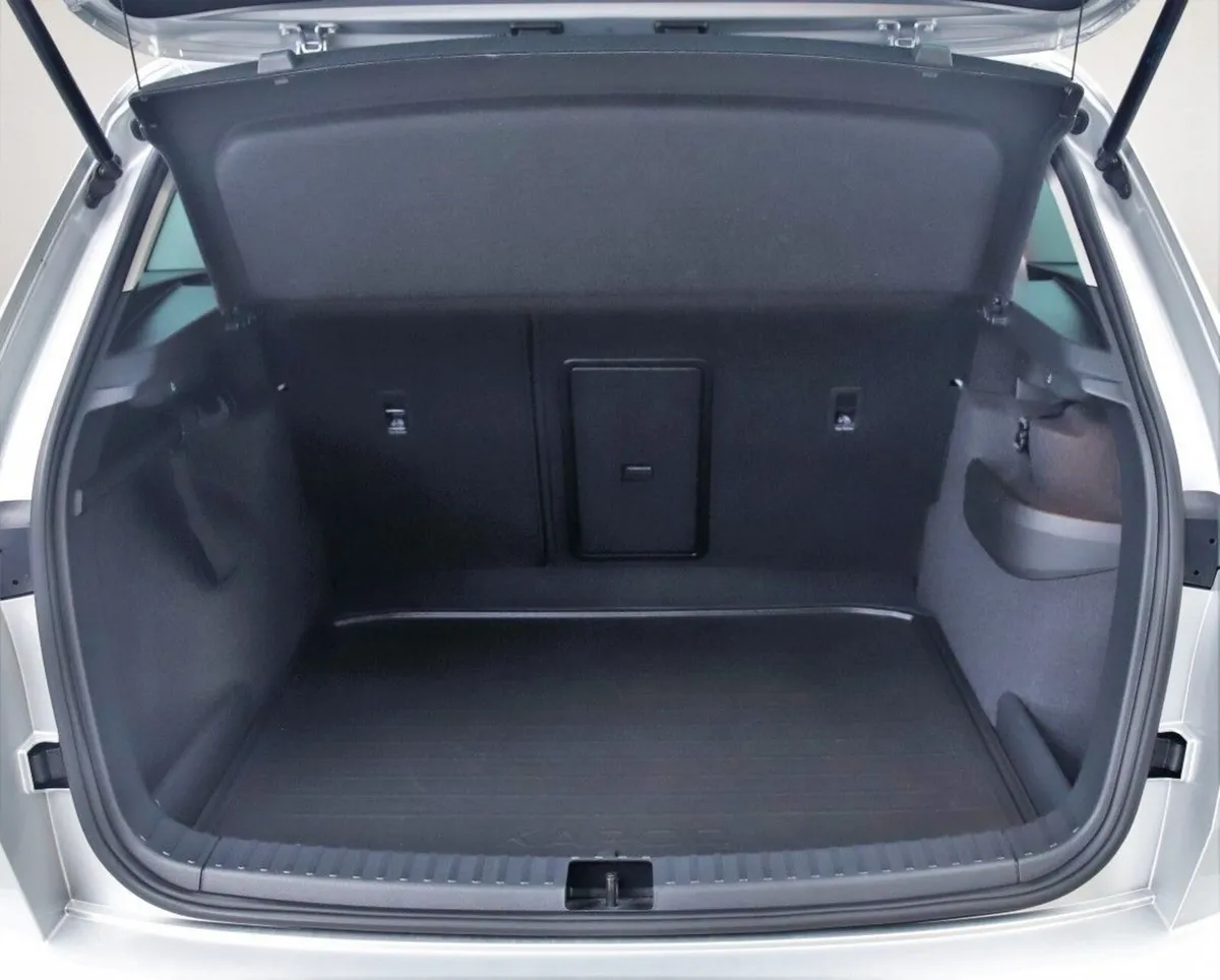Skoda Karoq SUV, Diesel, 2024, Silver