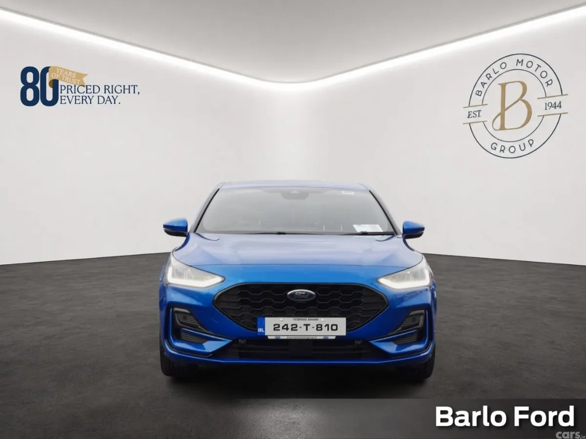Ford Focus Hatchback, Petrol, 2024, Blue