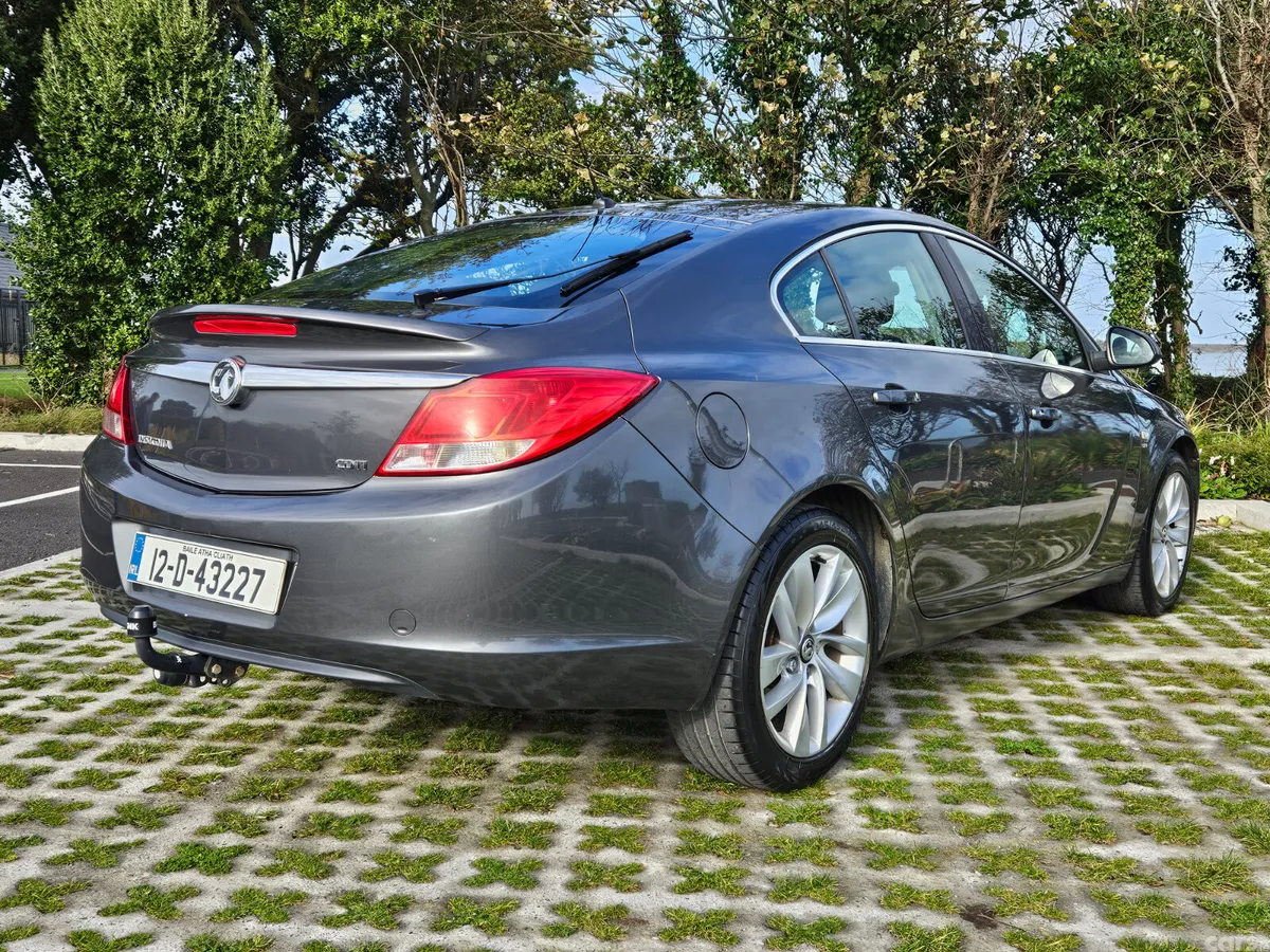 Opel Insignia Hatchback, Diesel, 2012, Grey