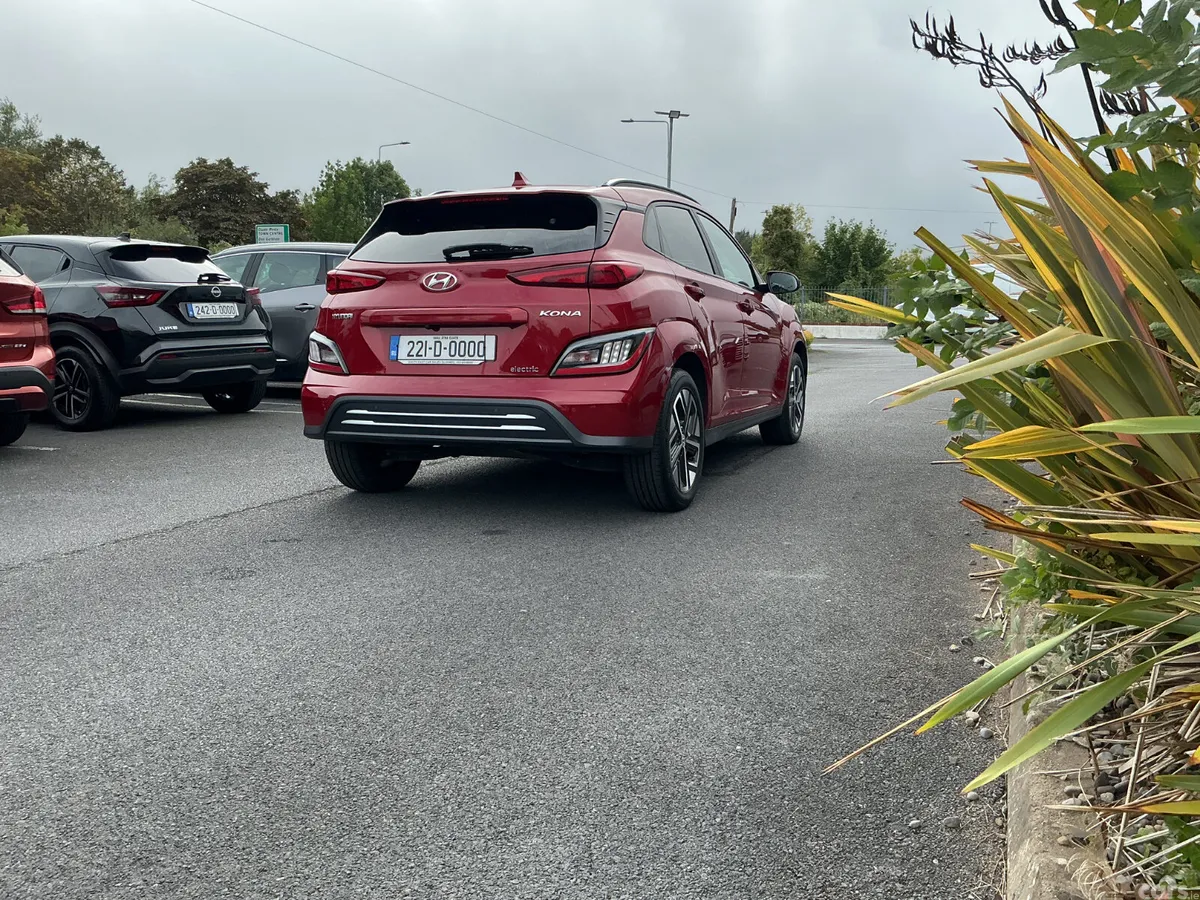Hyundai KONA Hatchback, Electric, 2022, Red