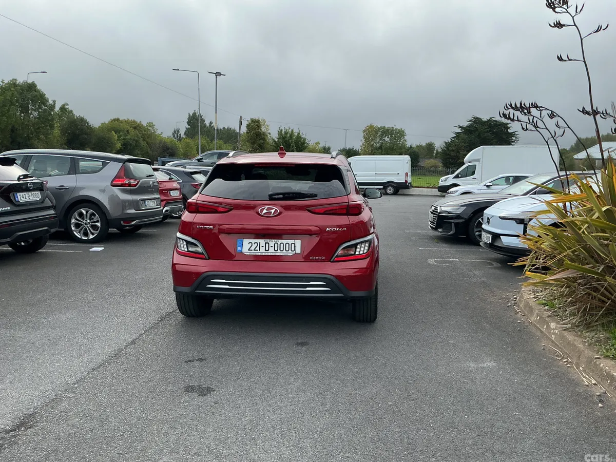 Hyundai KONA Hatchback, Electric, 2022, Red