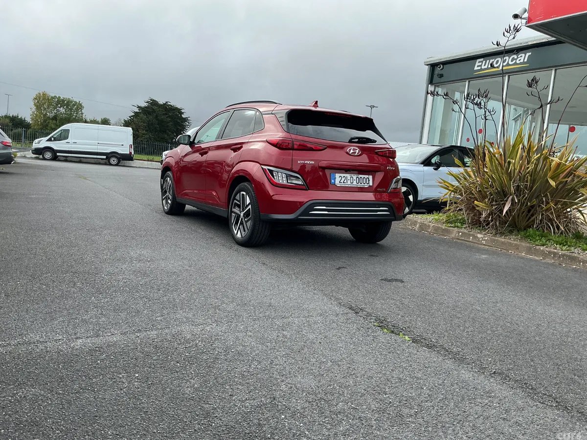 Hyundai KONA Hatchback, Electric, 2022, Red
