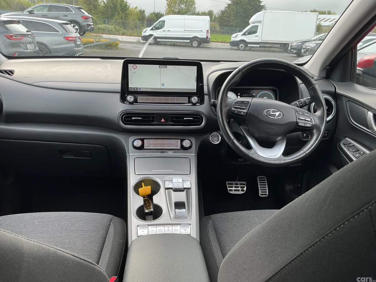 Hyundai KONA Hatchback, Electric, 2022, Red