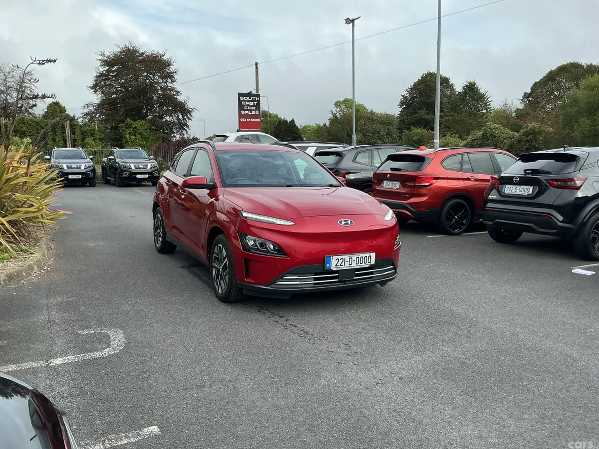 Hyundai KONA Hatchback, Electric, 2022, Red