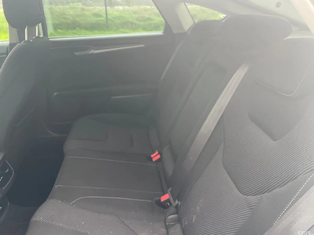 Ford Mondeo Hatchback, Diesel, 2015, White