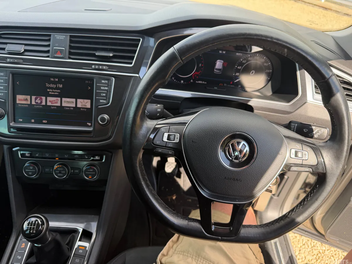 Volkswagen Tiguan SUV, Diesel, 2016, Silver