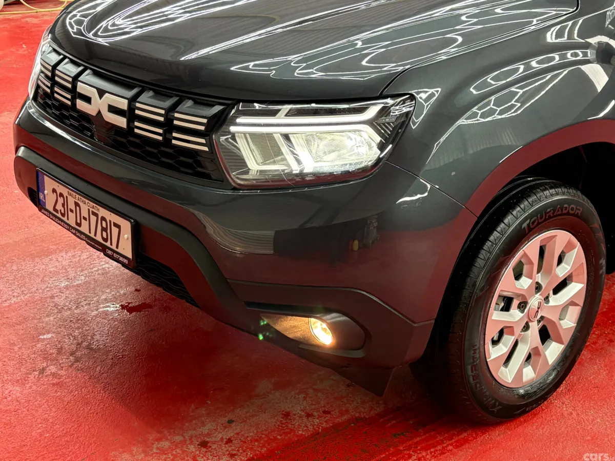 Dacia Duster SUV, Petrol, 2023, Grey