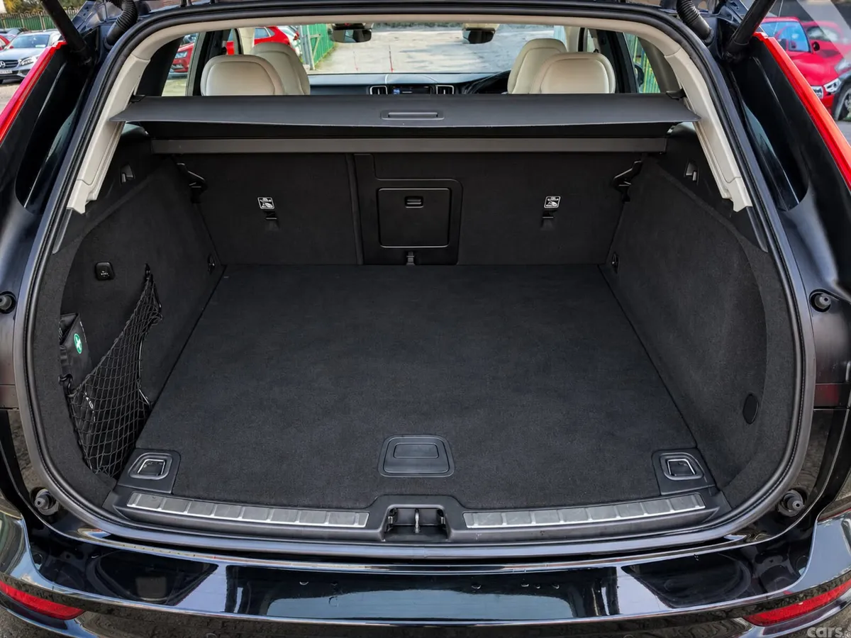 Volvo XC60 SUV, Diesel, 2018, Black