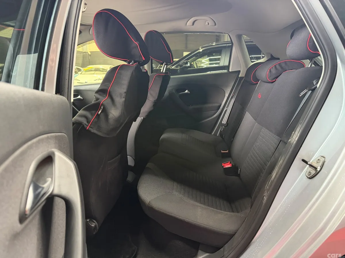 Volkswagen Polo Hatchback, Petrol, 2014, Silver